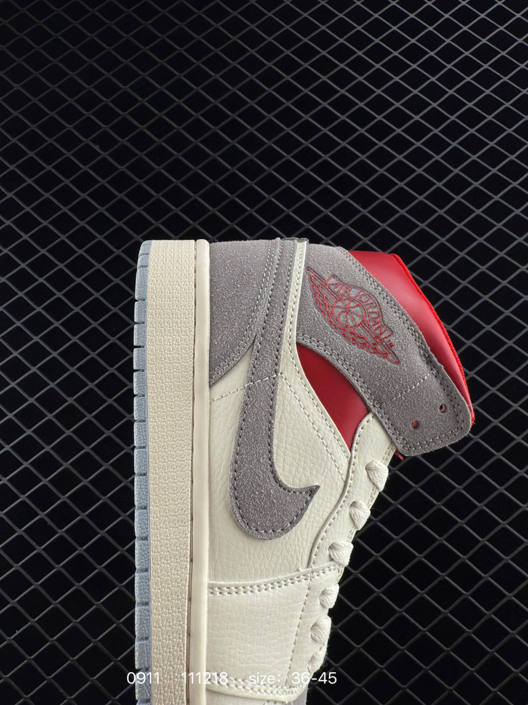 Nike Air Jordan 1 Retro High OG”Black/White“